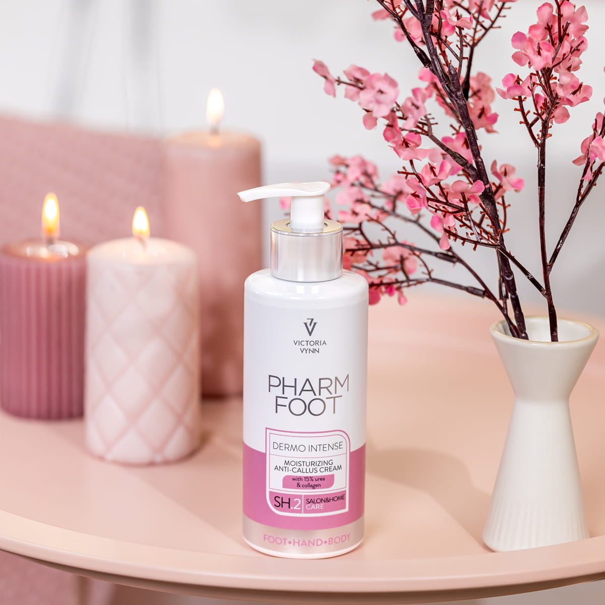 PHARM FOOT Крем увлажняющий против утолщенной кожи с 15% мочевиной и коллагеном, DERMO INTENSE 250ml