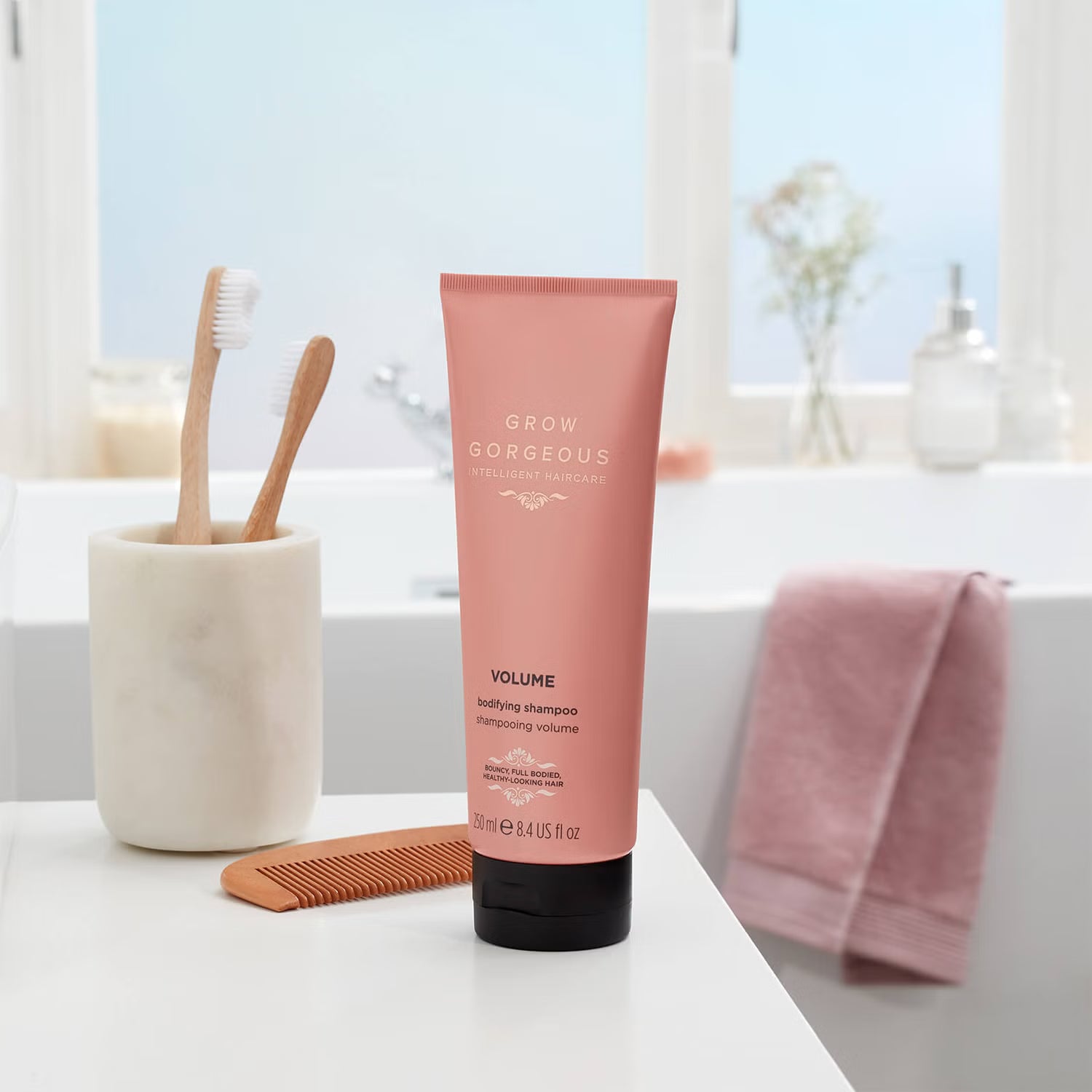 GROW GORGEOUS Volume Bodifying Shampoo - Apjomu piešķirošs šampūns, 250 ml