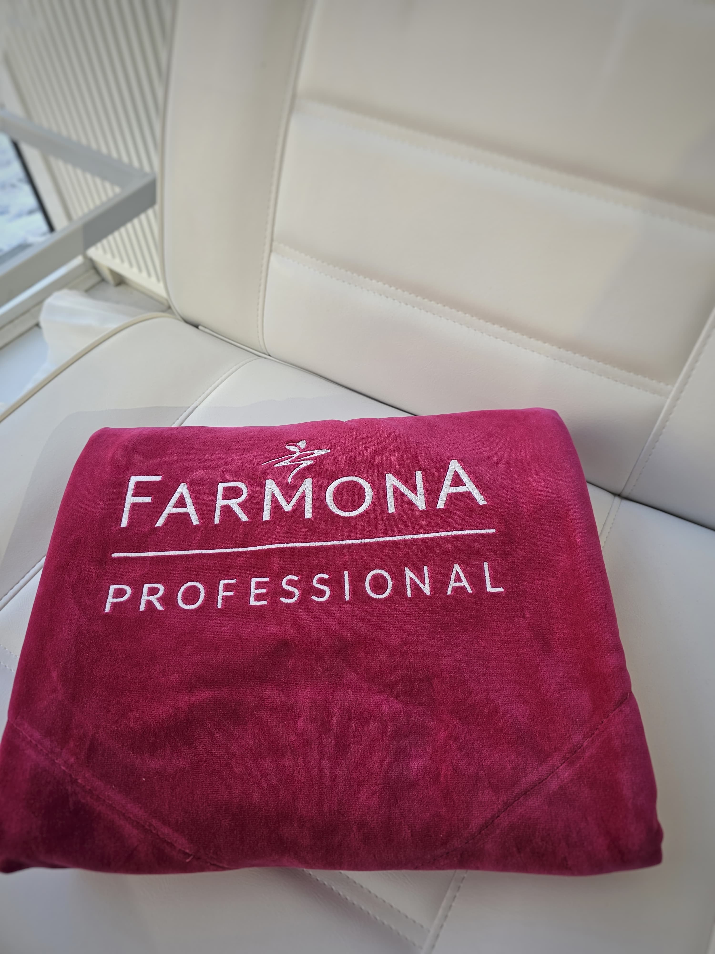 Farmona pleds, fuksija
