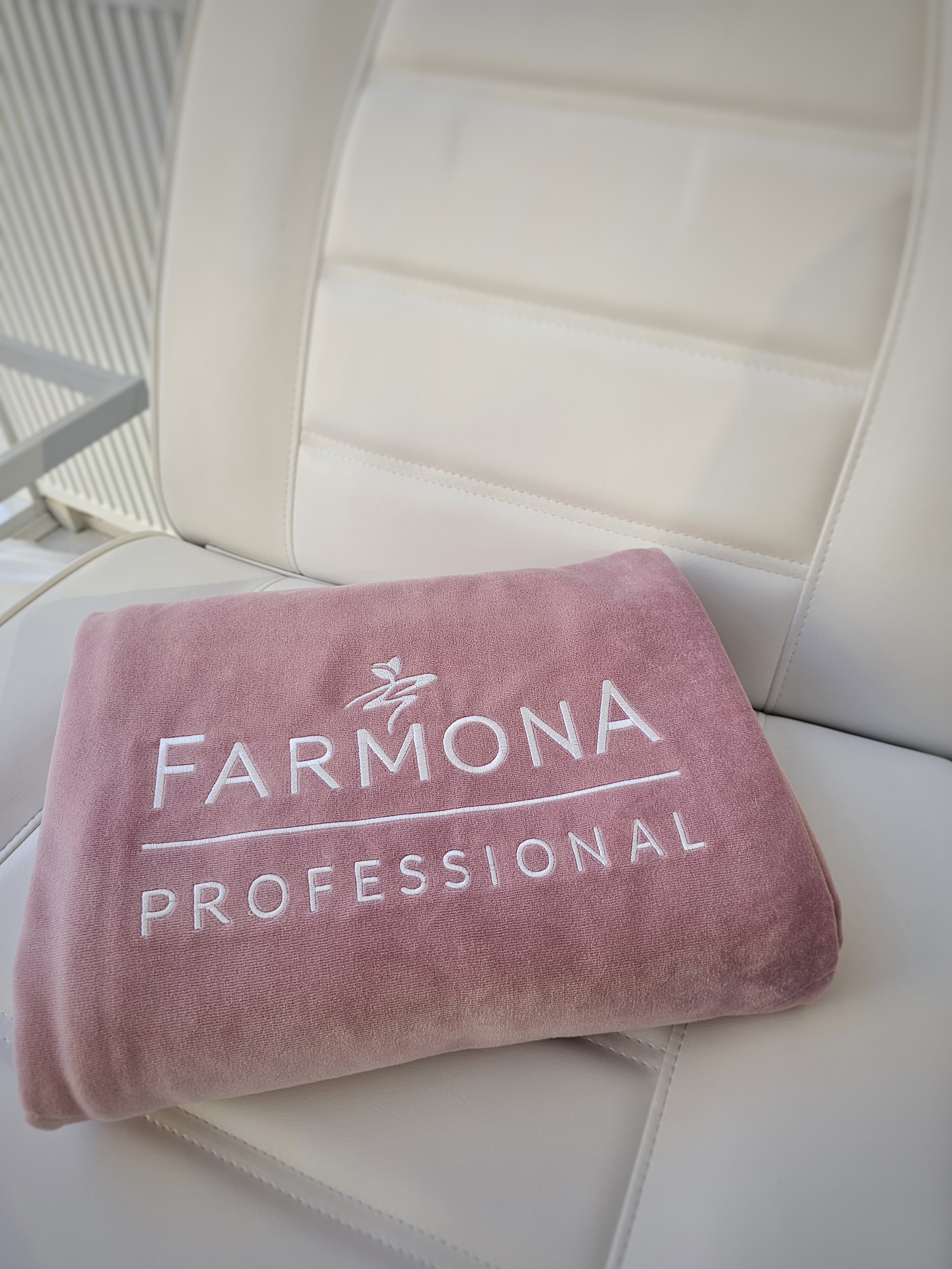 Farmona pleds, rozā