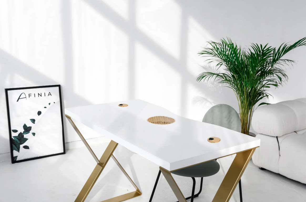 Afinia Manikīra galds Art Deco X Gold ar iebūvētu putekļu savācēju NDC 2000