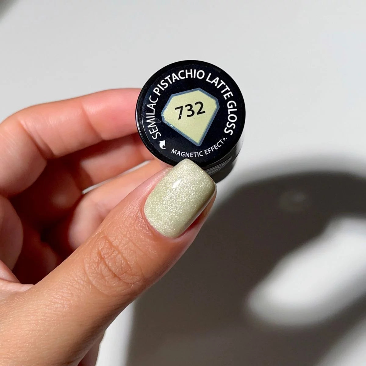 732 „Semilac“ UV gelinis lakas „Pistachio Latte Gloss“, 7 ml