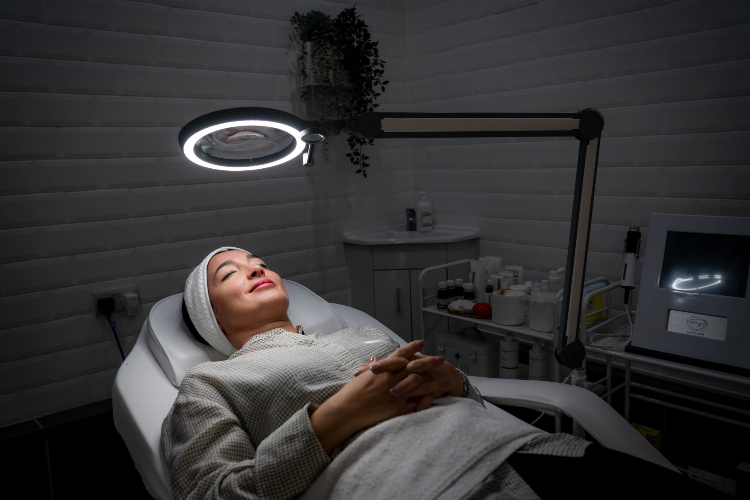 Daylight galda un grīdas LED lampa - ar 2iem palielinātājiem [iQ Magnifier]