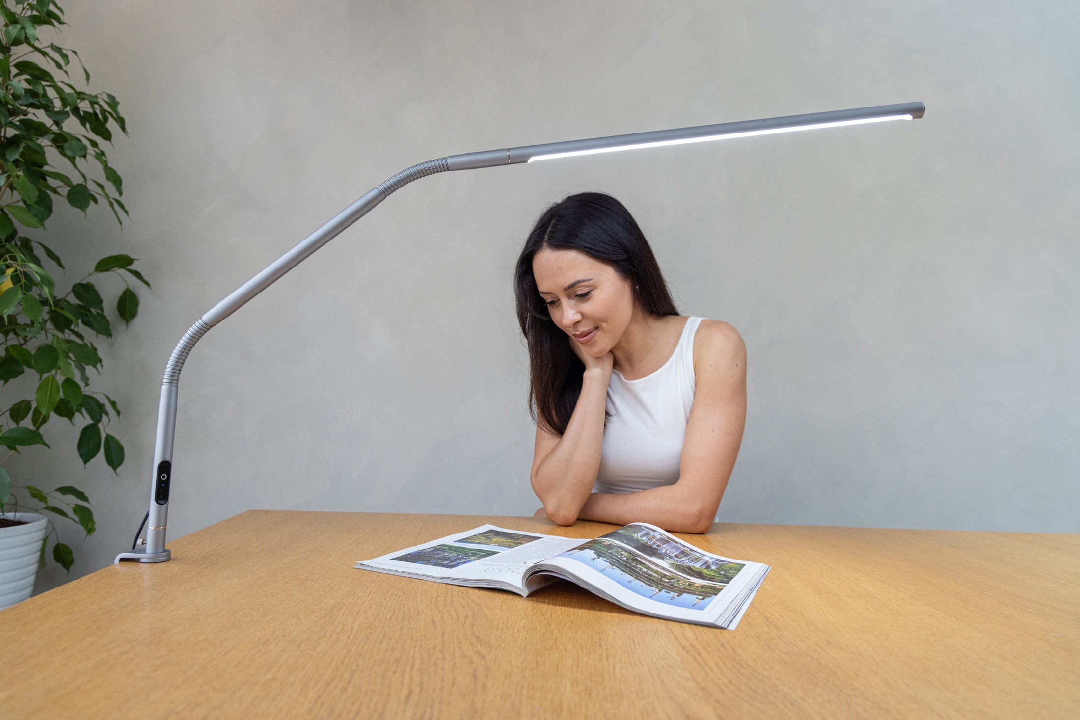 Daylight LED table lamp with bracket [Slimline 4 Ice Grey]