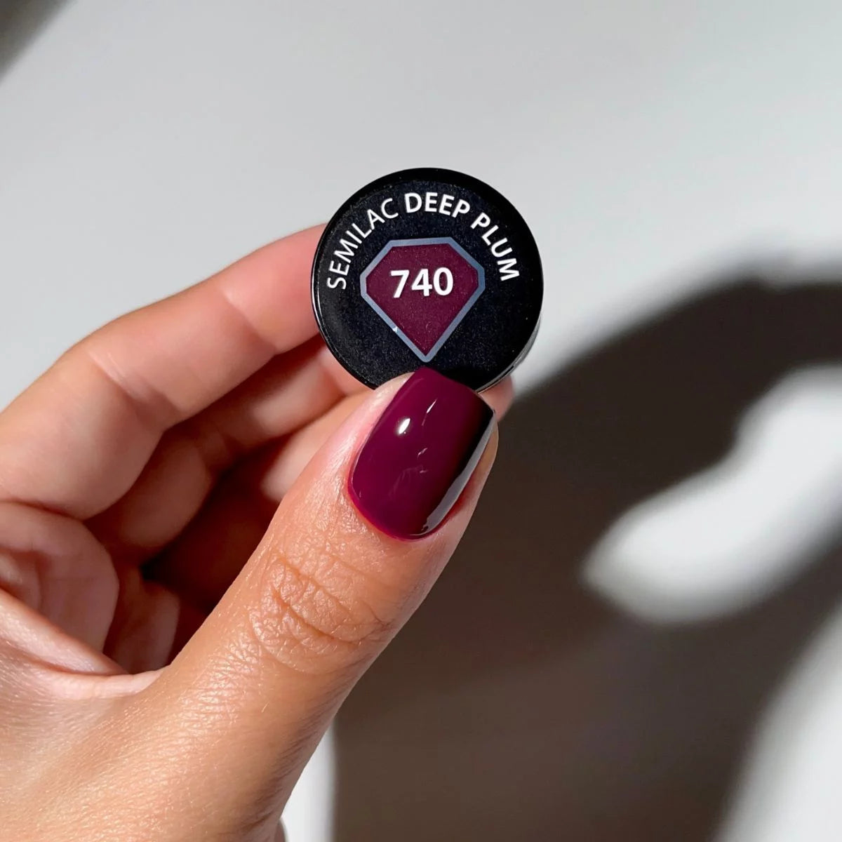 740 Semilac UV Gel Polish Deep Plum 7 ml