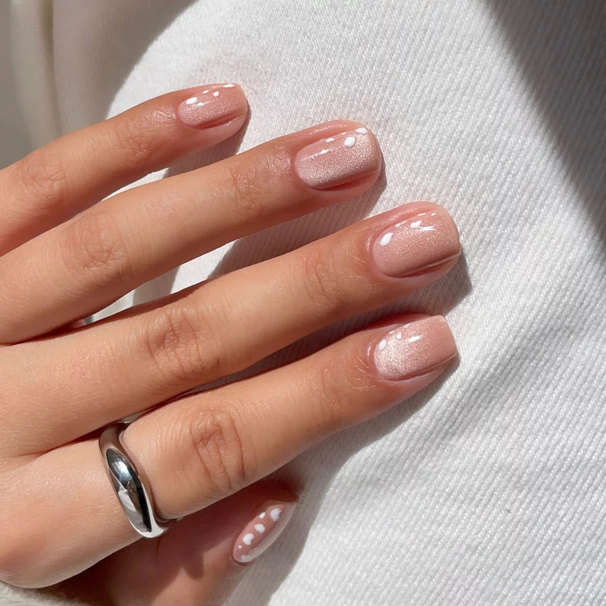 733 Semilac UV Gel Polish Creamy Praline Gloss 7 ml