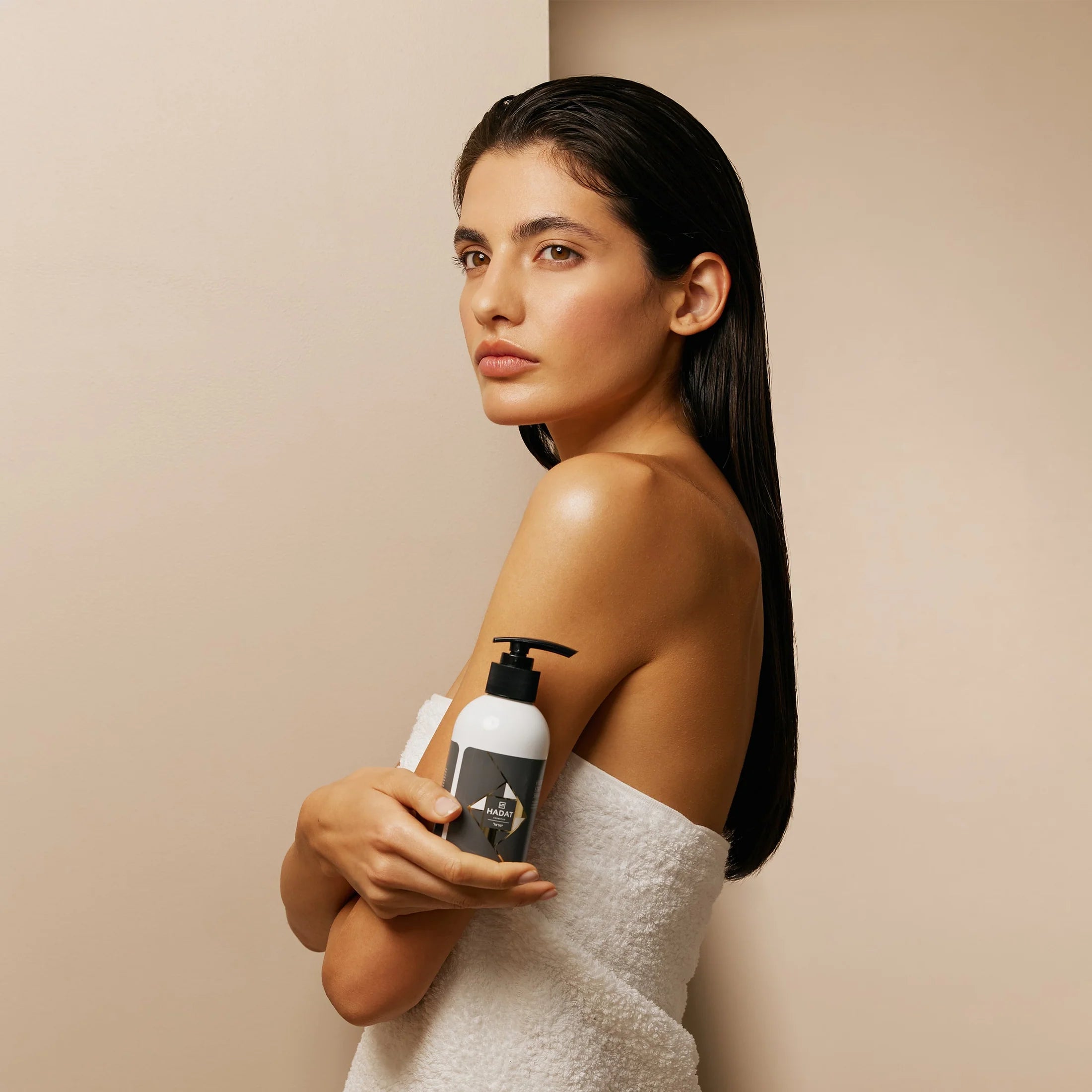 HADAT HYDRO ROOT STRENGTHENING SHAMPOO, 250ml